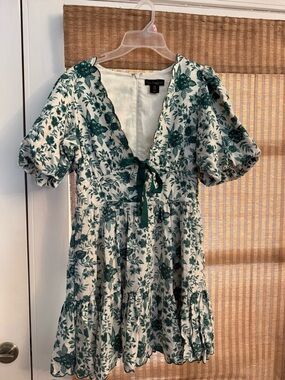 House of Harlow 1960 Green Floral Midi Dress